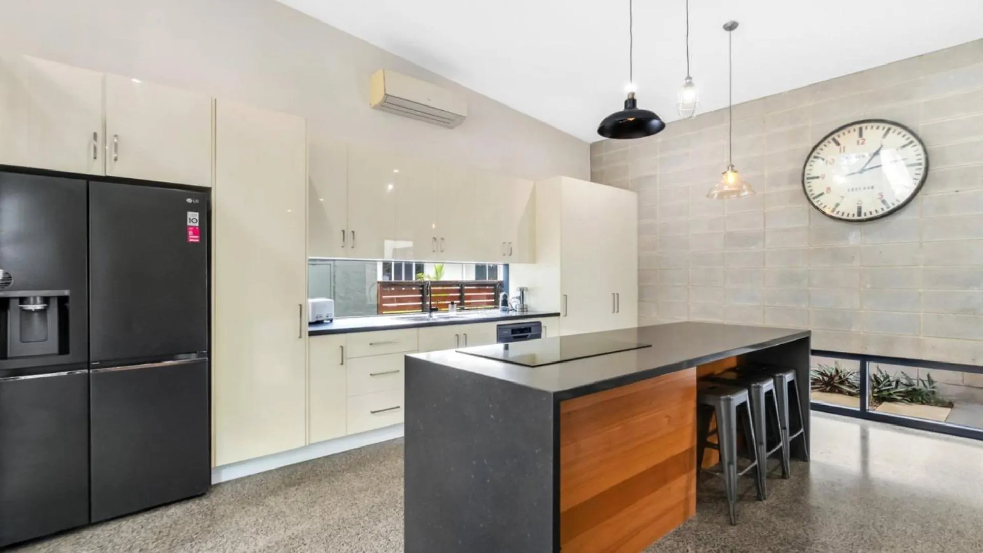 Clifton Beach House - Clifton Beach
